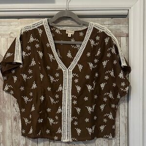 Anthropologie hem& thread med top Brown Floral Women's Top